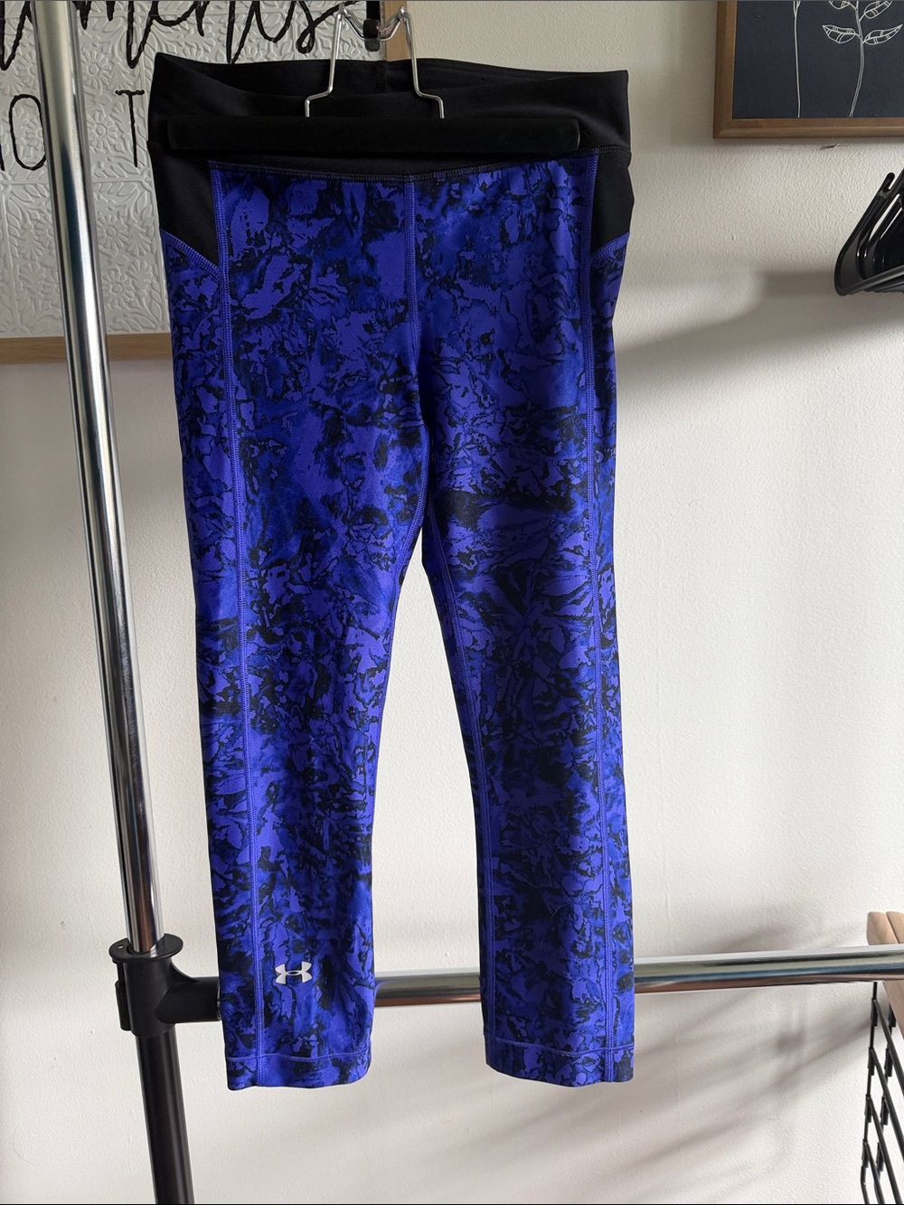 Under Armour Royal Blue & Black Cropped Performance Leggings
